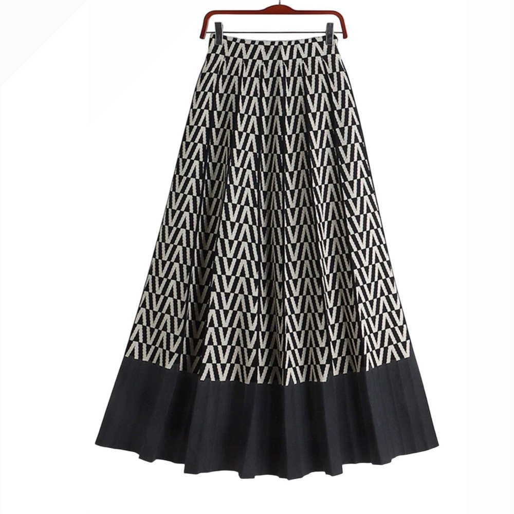 N By Nancy Black and‎ White Geometric Pattern Maxi Skirt Bold Print Statement M